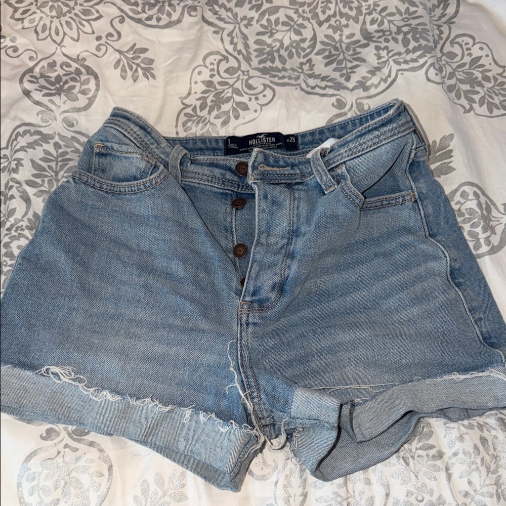 Hollister ultra high rise mom shorts